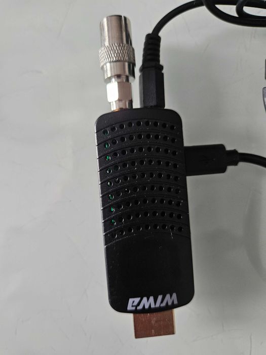 Sprzedam DEKODER Tuner TV DVB-T/T2 Wiwa H.265 mini