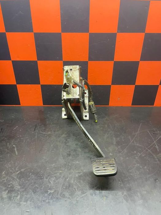 Pedal da embraiagem ISUZU D-Max I (TFR, TFS)