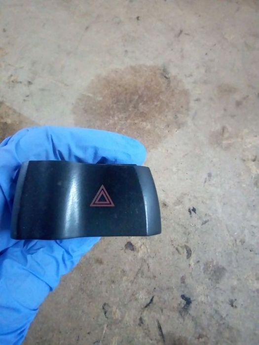 4 Piscas Nissan Primera (P11)