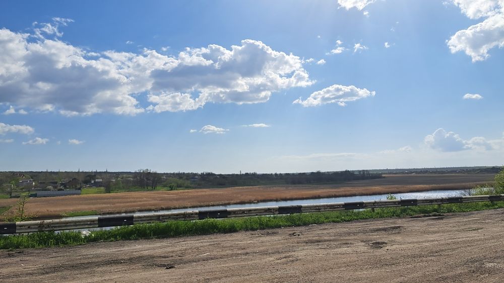 Продаж земельної ділянки. Будинок.  Гараж