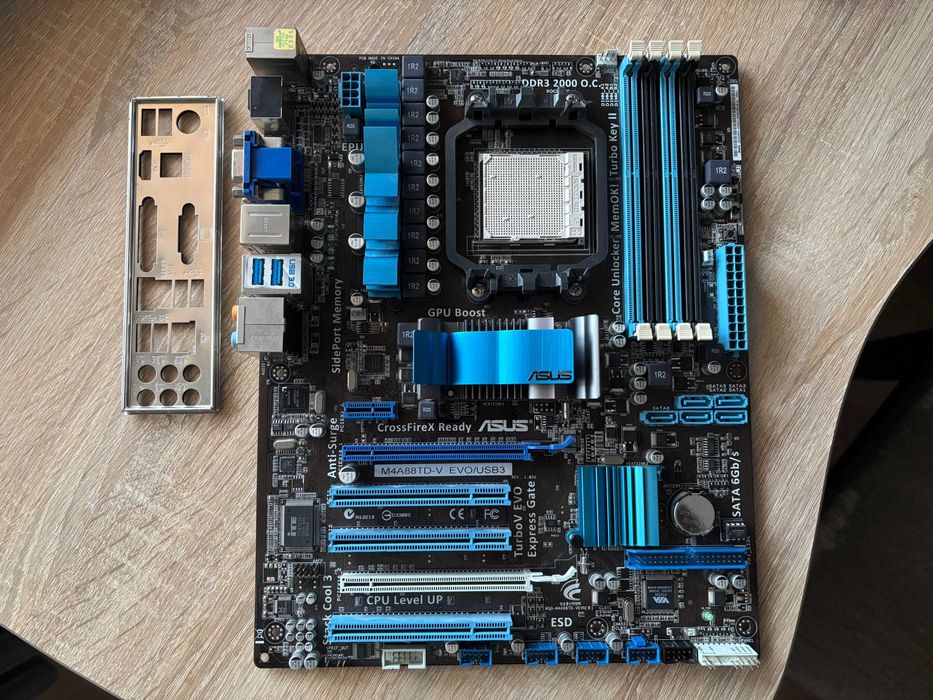 Материнська плата M4A88TD-V EVO USB3