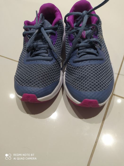 Under Armour buty sportowe dziewczęce 36.5