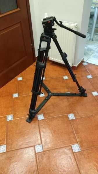 Sprzedam statyw Manfrotto
