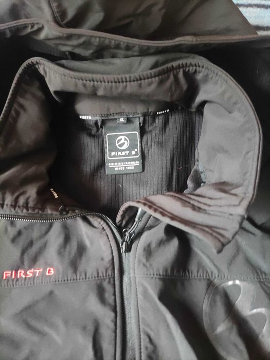 Kurtka First B roz XL.  Tec  3000