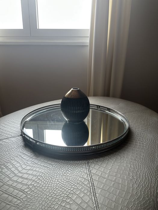 Pequeno Vaso Decorativo Texturizado - Preto e Bronze/Dourado