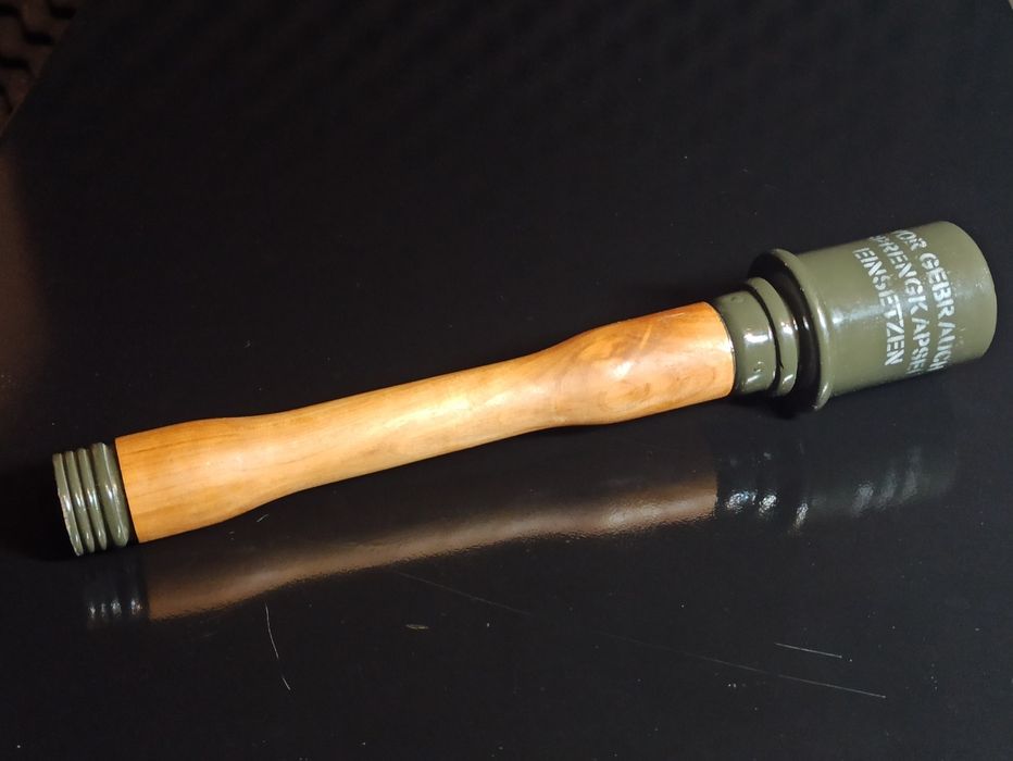 Granat trzonkowy M-24 Stielhandgranate M24-REPLIKA