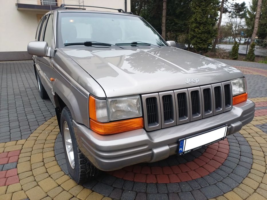 Jeep Cherokee Sprzedam auto Jeep Grand Cherokee ZJ klasyk