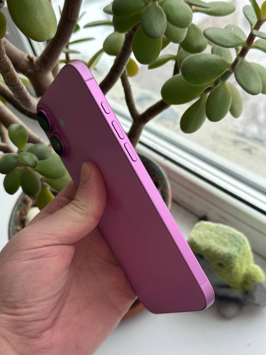 Продам IPhone 16 Plus 128 Neverlock