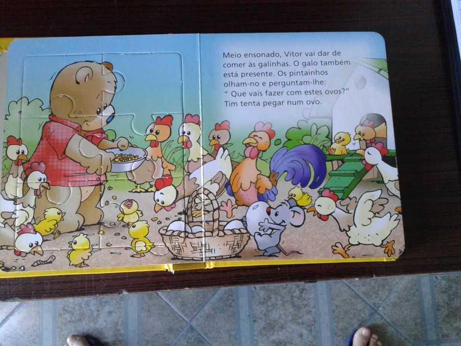 Livros Puzzle da coleção As aventuras de Vitor.