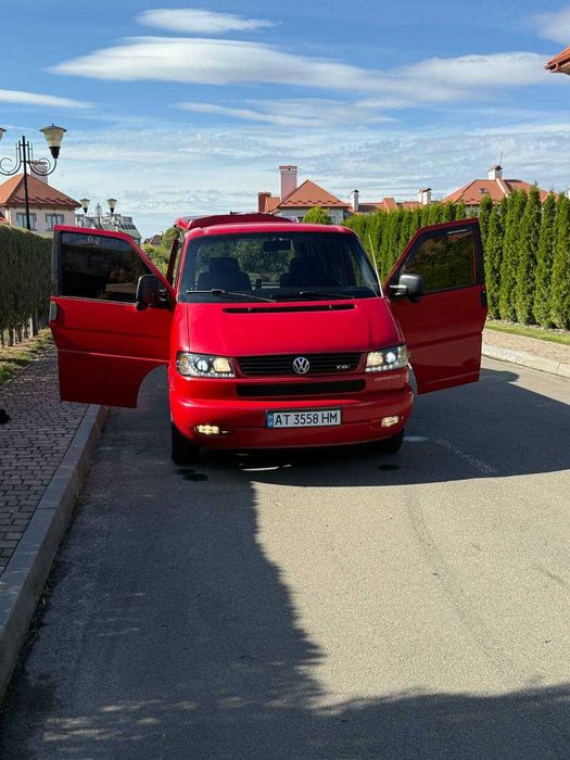 Volkswagen t4 Caravelle 2.5 tdi 75 кВт 1998