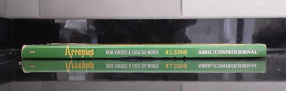 Livro "Arrepios - Volume #1 - Bem-Vindos à Casa da Morte", de RL Stine