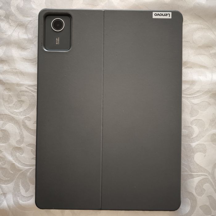 Tablet Lenovo M11 com capa e caneta