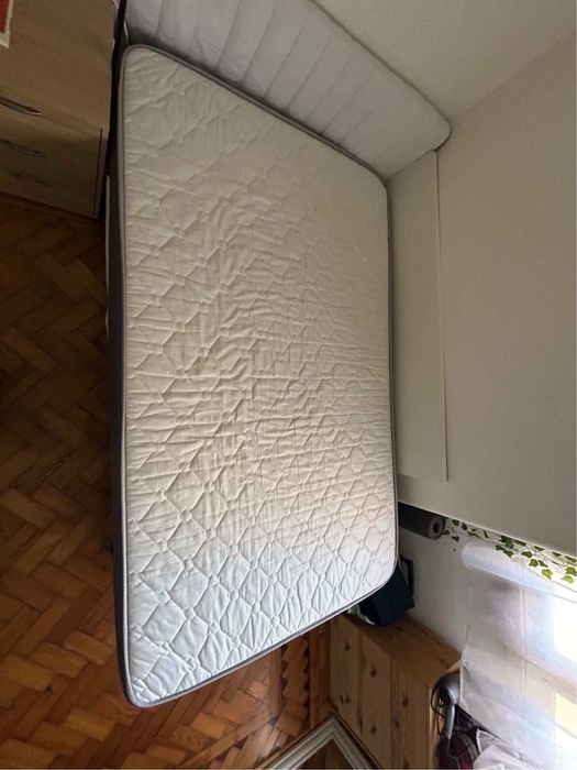 Estrado de cama + colchão