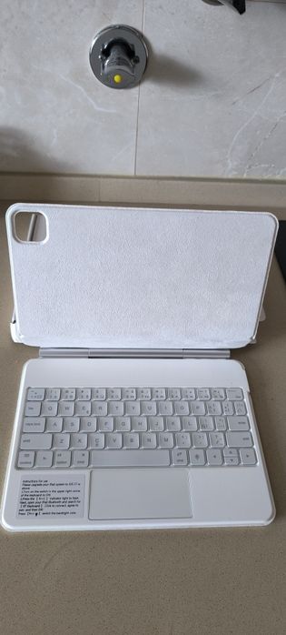 Capa com teclado iluminado para iPad pro 11 ou air 11