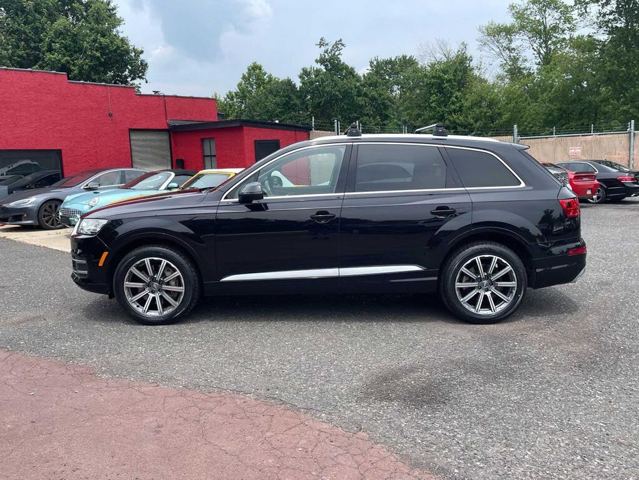 Audi Q7 45 TFSI quattro Premium Plus      2019