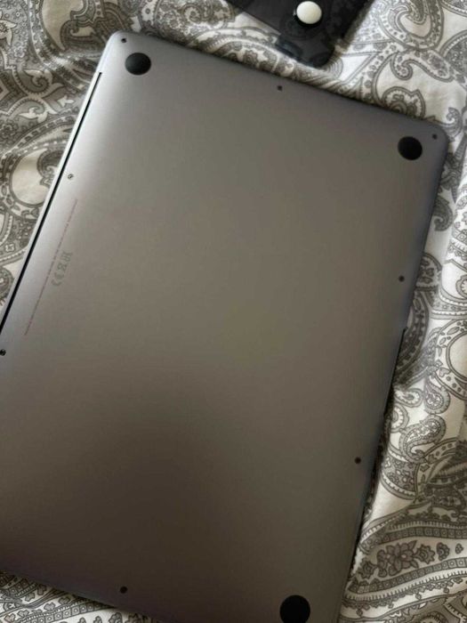 Apple MacBook Air 2018 - Intel Core i5 com 8GB, 128GB Disco SSD, 13.3"