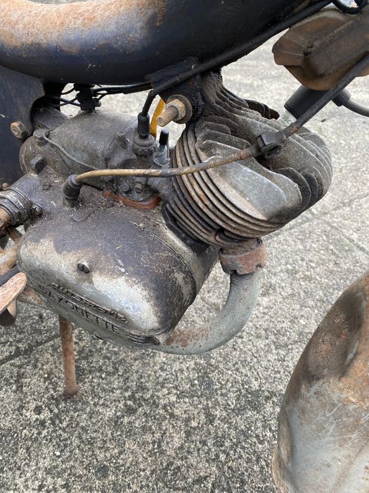 Motorizada sachs para restaurar