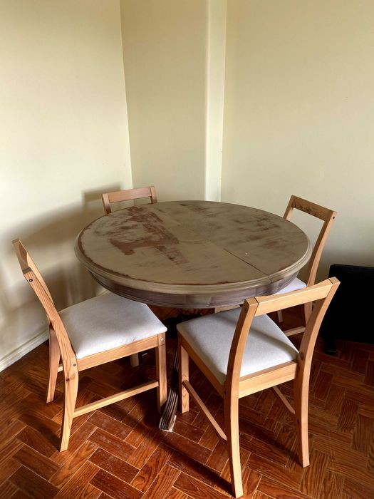 Conjunto mesa + 4 cadeiras – Mesa para restaurar (oferta)