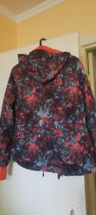 Куртка     жіноча