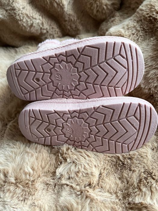 Дитячі угги рожеві 27 розмір 17см устілка