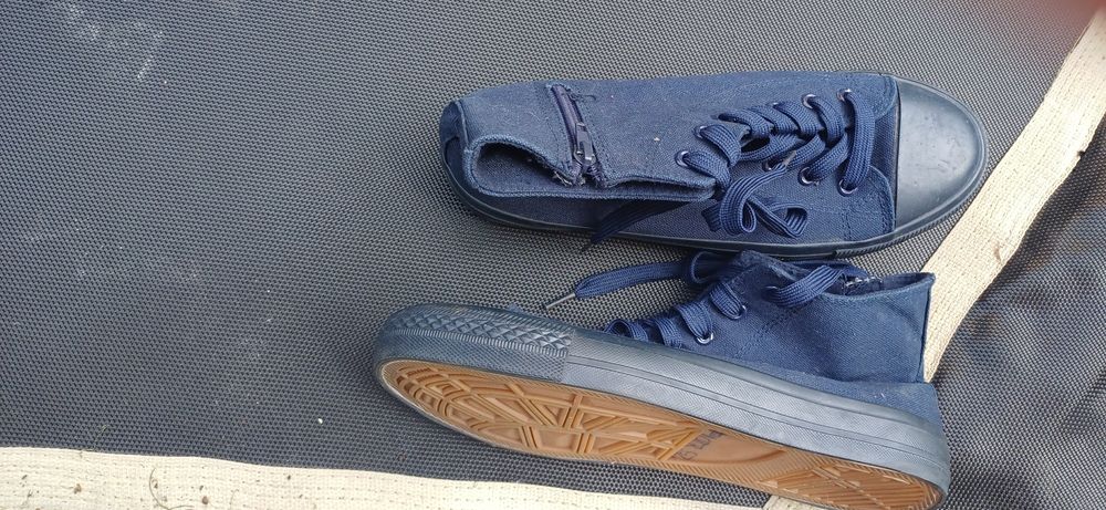 Tenisówki granatowe 43 męskie nowe