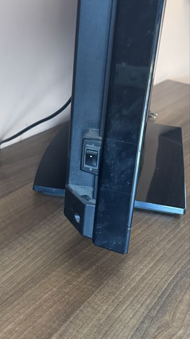 Телевізор Sharp AQUOS LCD – оригінал Японія, у відмінному стані
