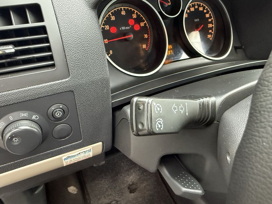 Opel Zafira з Німеччини 7 місць