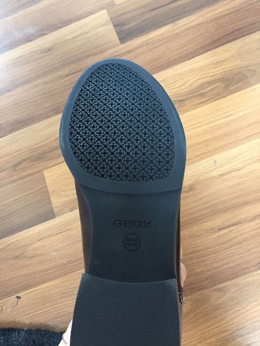 Buty skorzane  damskie Geox respira