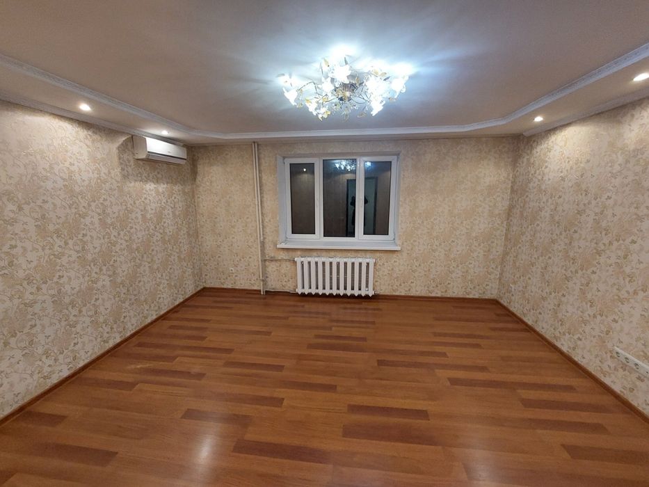 Продаж 1 кімнатна  чешка Центр 6 Слобідська