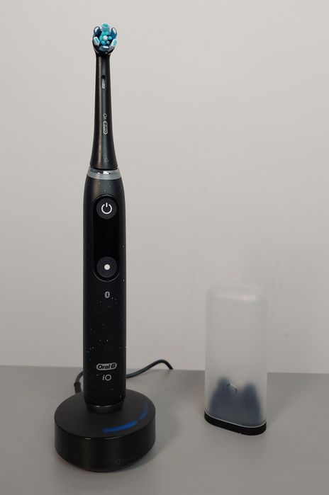 Szczoteczka elektryczna Oral-B iO Series 10 Cosmic Black
