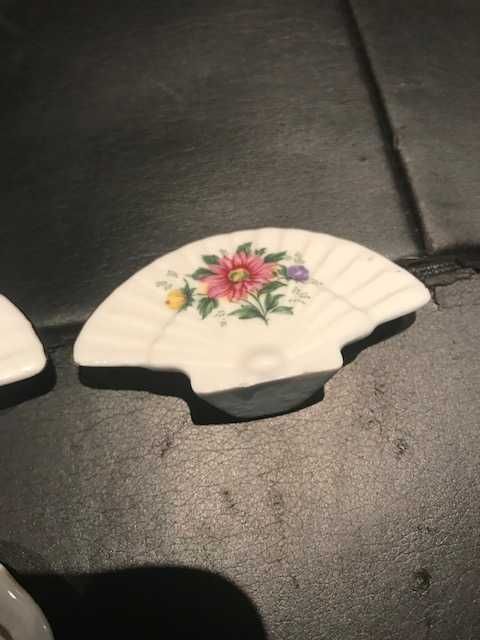 Leques e porcelana