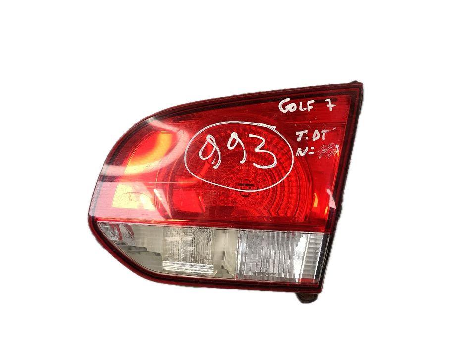 Farolim da mala direito VOLKSWAGEN Golf VI (5K1)