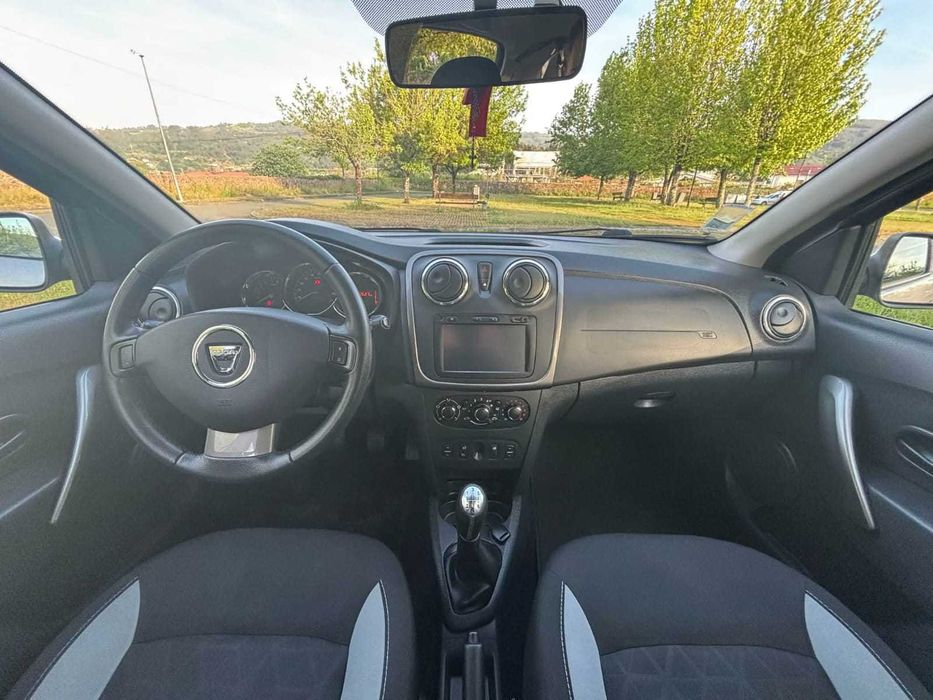 Dacia Sandero 2015 — photo 3