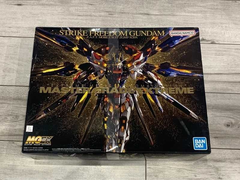 MGEX 1/100 Strike Freedom Gundam