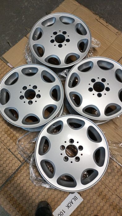 Sprzedam felgi orginał aluminiowe 16 Mercedes Benz