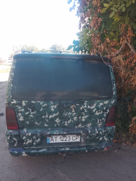 Бус Мерседес Віто