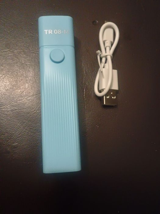 Ліхтарик акумуляторний 8годин роботи