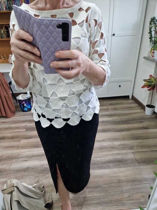 Bluzka ,sweterek szydełkowy