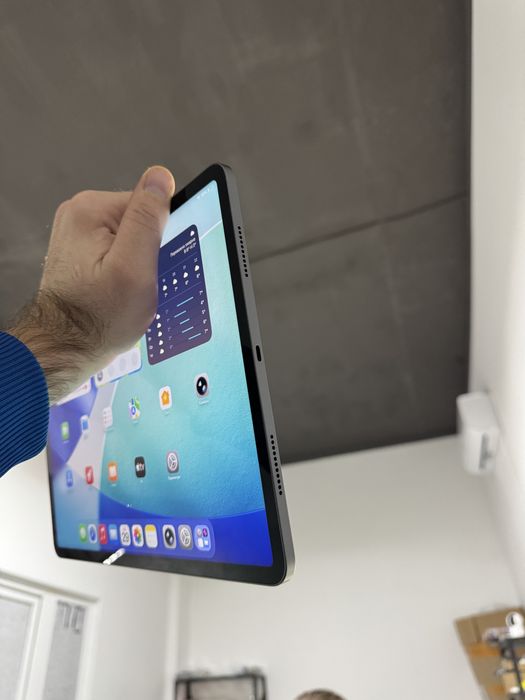 Apple iPad Pro 12.9 5th Gen 2021 Wi-Fi 256GB