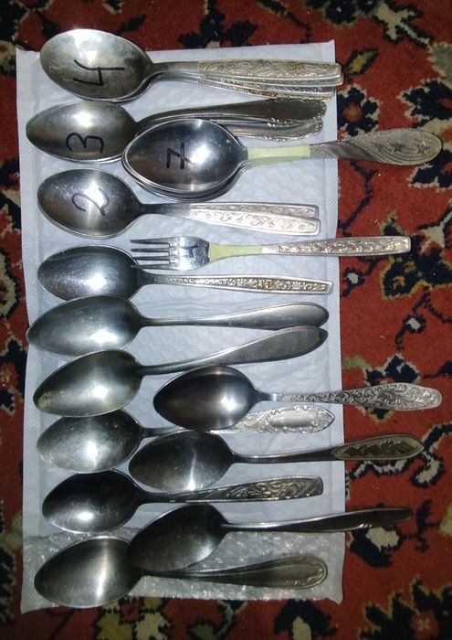 Продам столовые приборы 75шт.