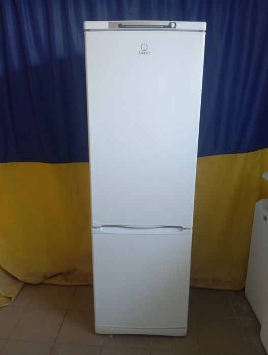 Холодильник Индезит S8185,027