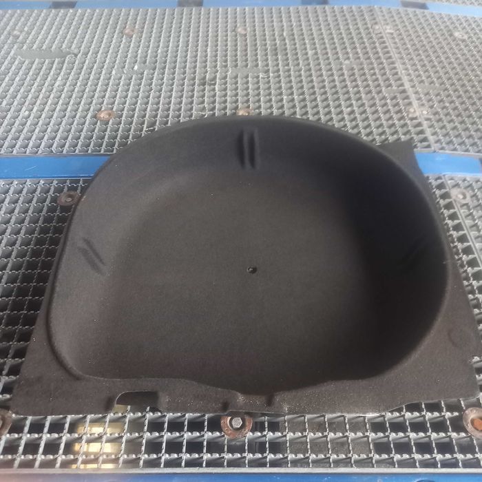 Wnęka wykładzina koła zapasowego