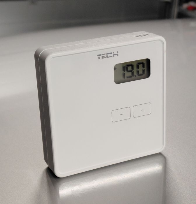 Tech Sterowniki ST-294 v1 Przewodowy regulator pokojowy termostat