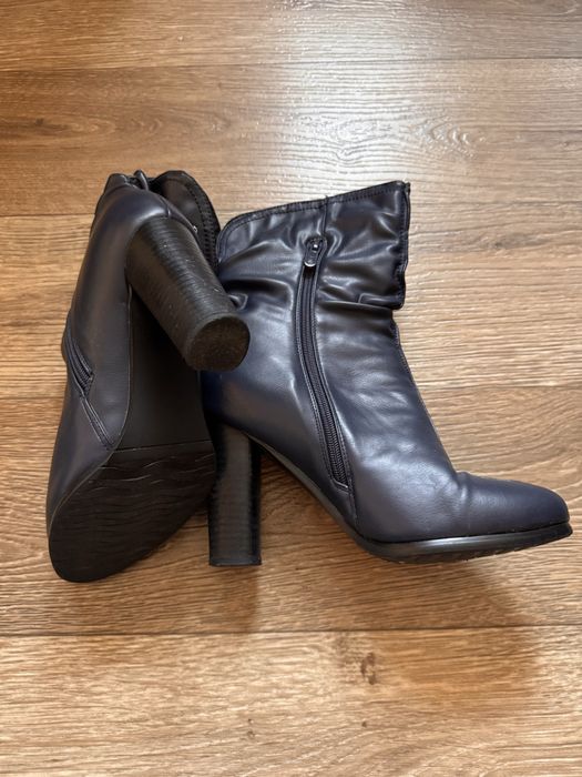 Продам сапоги женские