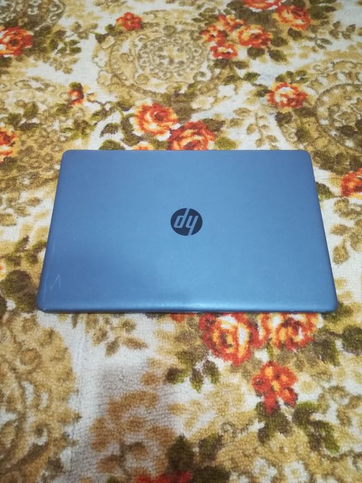 HP 250 G6 ddr4 4gb Intel i3 6006U целый экран 15.6