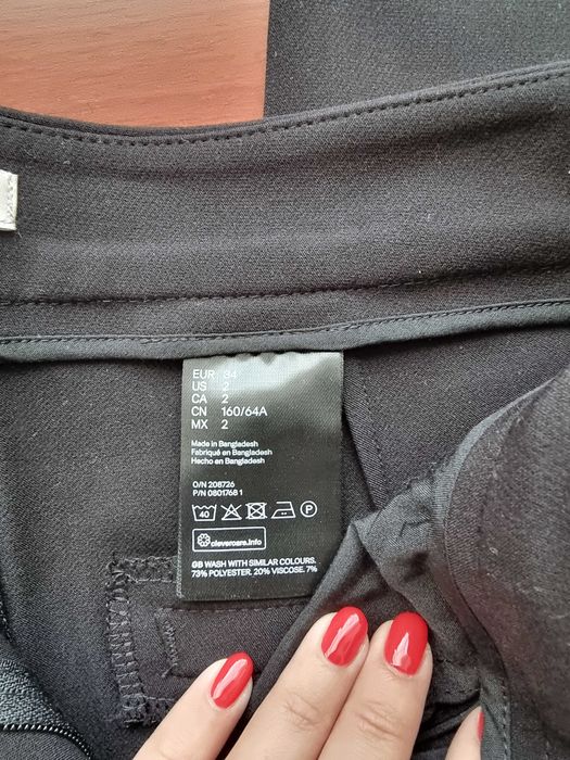 Calças pretas formais H&M, tamanho 34 - nunca usadas
