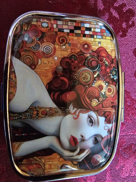 Cudowny pojemnik na leki - Klimt