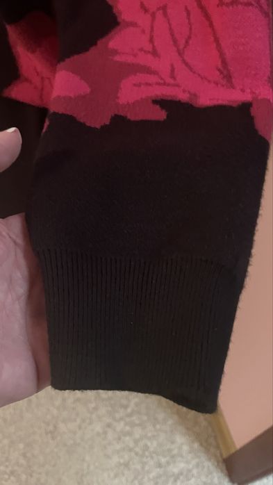Cudny sweter rozpinany  40/42/44/46