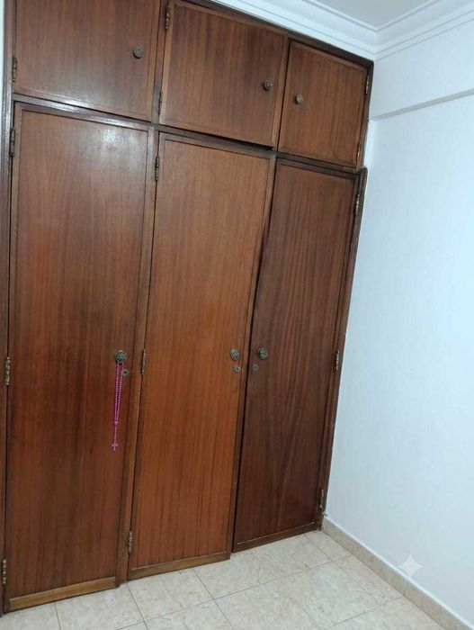 Quarto para arrendar