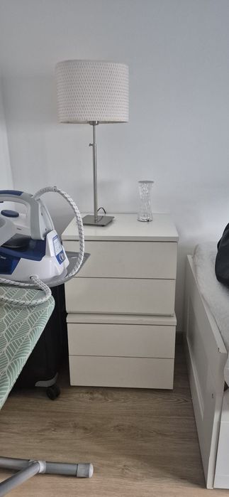2 Mesas de cabeceira